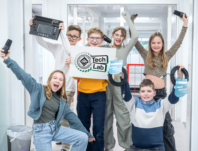 Jugend hilft Jugend 10